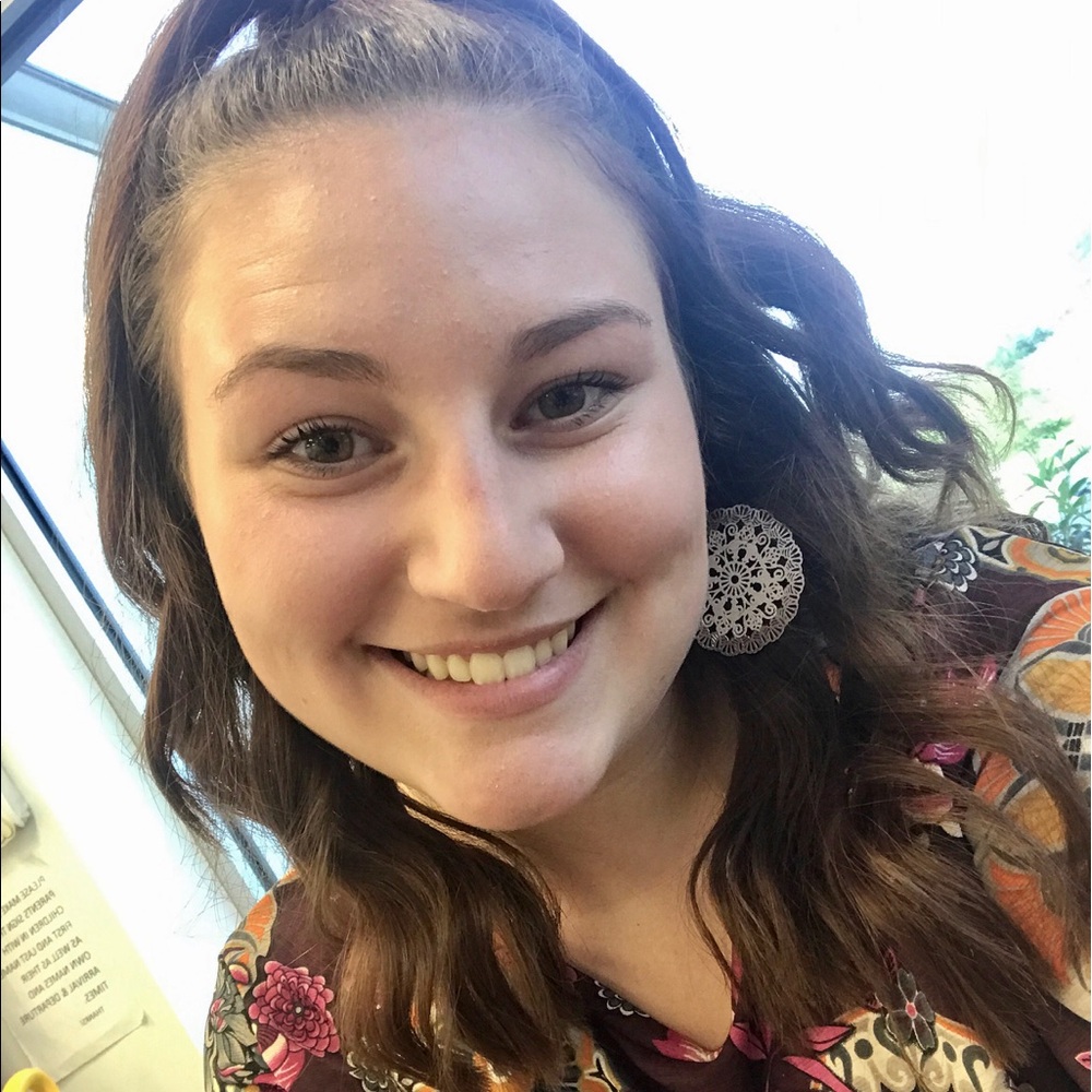 Meet your Posher, Meagan